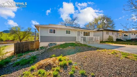 946 Hutchinson Dr, Colorado Springs, CO 80910