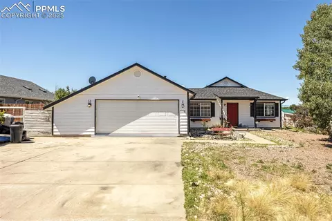 772 E Clarion Dr, Pueblo, CO 81007