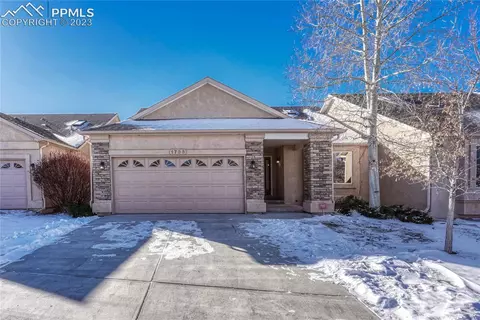 1735 Moorwood Pt, Monument, CO 80132
