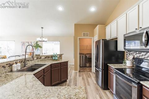 10608 Mount Evans Dr, Peyton, CO 80831 photo 5