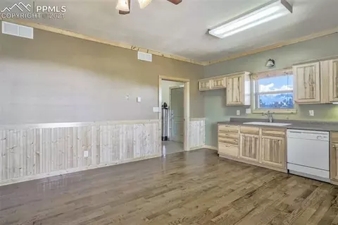 202 Hawk Ln, Guffey, CO 80820 photo 9