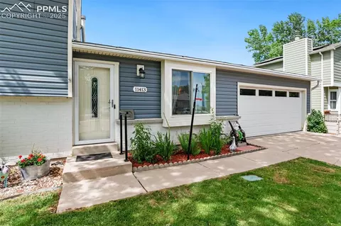 11413 Ellsworth Pl, Aurora, CO 80010 photo 3