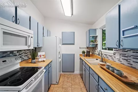 11413 Ellsworth Pl, Aurora, CO 80010 photo 13