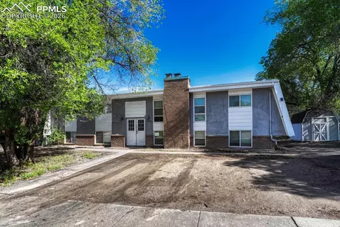 345 Gahart Dr, Colorado Springs, CO 80916