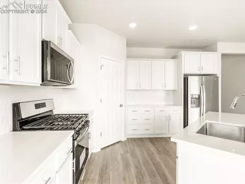 10490 Devoncove Dr, Peyton, CO 80831 photo 7
