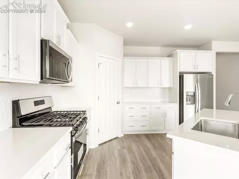 10490 Devoncove Dr, Peyton, CO 80831 photo 7