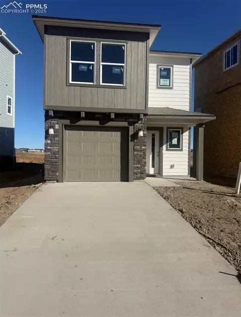 7319 Cornice Pt, Colorado Springs, CO 80923