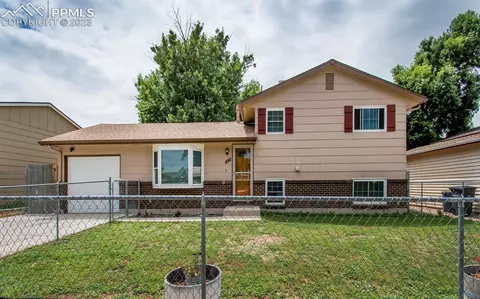 490 Avenida Del Cielo Na Na, Fountain, CO 80817