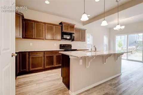 8561 Perkins Ln, Colorado Springs, CO 80925