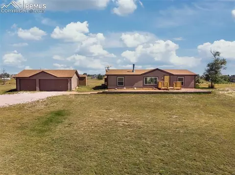 5695 Peerless Farms Rd, Peyton, CO 80831