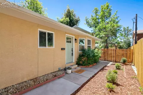 629 E Monument St, Colorado Springs, CO 80903