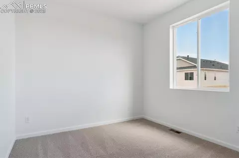 10025 Kingsbury Dr, Peyton, CO 80831 photo 5