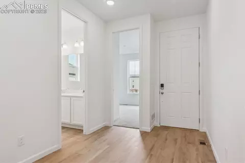 10025 Kingsbury Dr, Peyton, CO 80831 photo 2