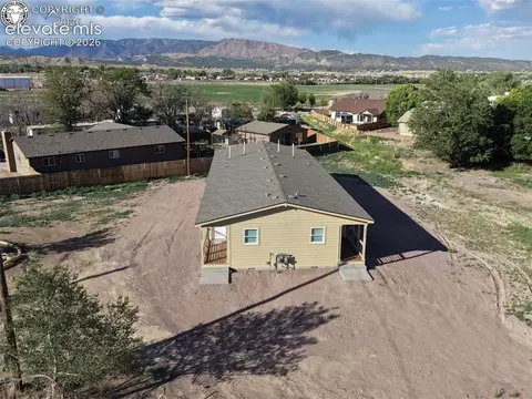 2406 N 9th St, Canon City, CO 81212
