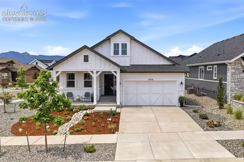 1048 Seabiscuit Dr, Colorado Springs, CO 80921