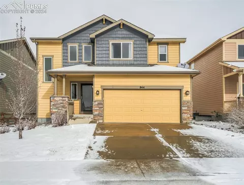944 Deschutes Dr, Colorado Springs, CO 80921