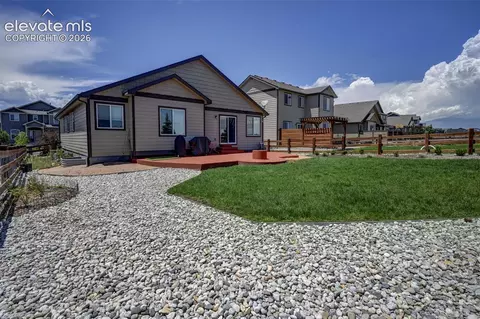 Exterior - 13713 Park Meadows Dr, Peyton, CO 80831 photo 6 of 9