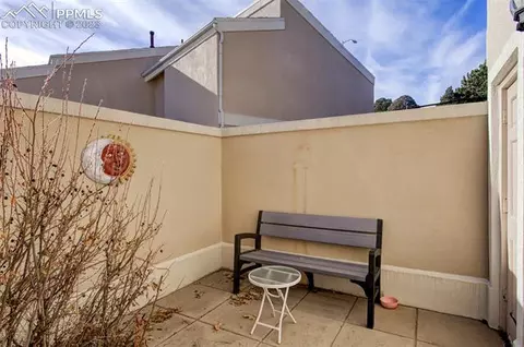 6959 Gayle Lyn Ln, Colorado Springs, CO 80919