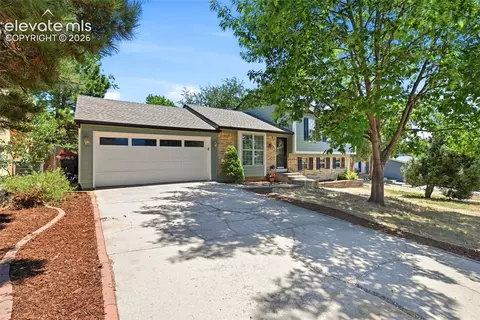 5125 Picket Dr, Colorado Springs, CO 80918