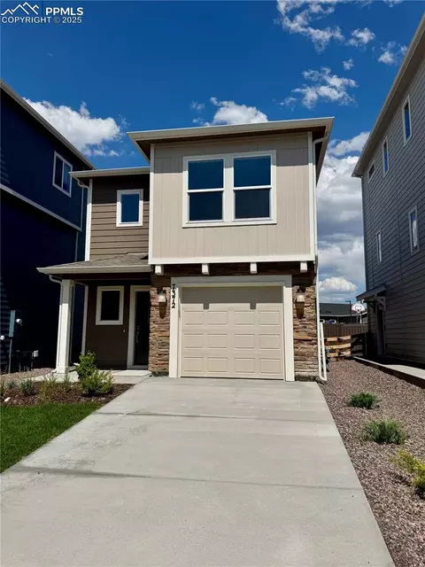 7372 Cornice Pt, Colorado Springs, CO 80923