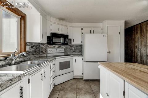 5274 S Yoder Rd, Yoder, CO 80864 photo 11