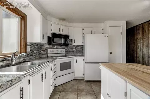5274 S Yoder Rd, Yoder, CO 80864 photo 5