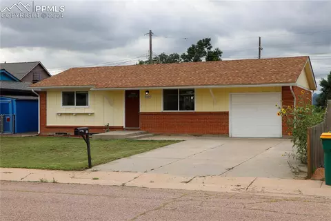 1814 Couch Pl, Colorado Springs, CO 80911