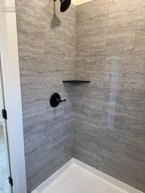 Bath - 344 Arrowhead Dr, Florence, CO 81226 photo 1 of 4