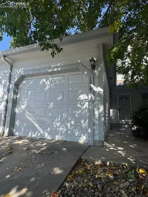 1219 Firefly Cir, Colorado Springs, CO 80916