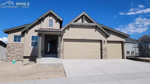 10707 Kentwood Dr, Colorado Springs, CO 80924
