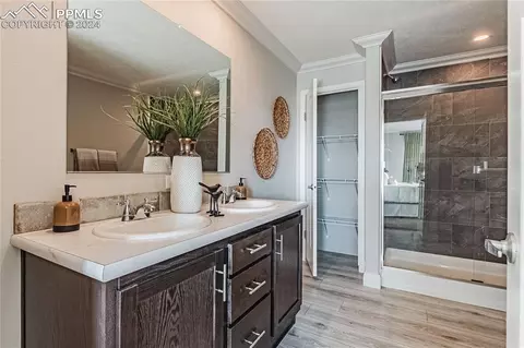 Bath - 5717 Sengbeil Rd, Yoder, CO 80864 photo 3 of 5