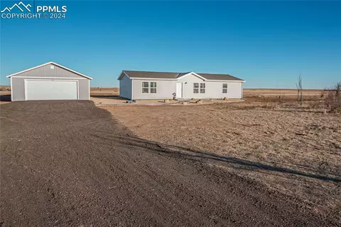 Exterior - 5717 Sengbeil Rd, Yoder, CO 80864 photo 10 of 11