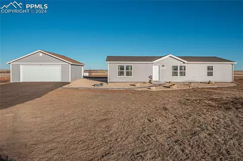 Exterior - 5717 Sengbeil Rd, Yoder, CO 80864 photo 2 of 11
