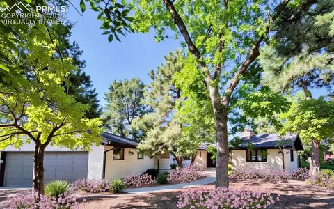 25 E Cheyenne Mountain Blvd, Colorado Springs, CO 80906