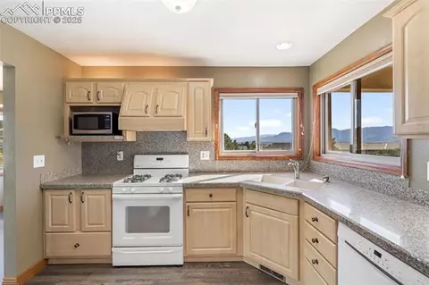 725 Bowstring Rd, Monument, CO 80132 photo 11