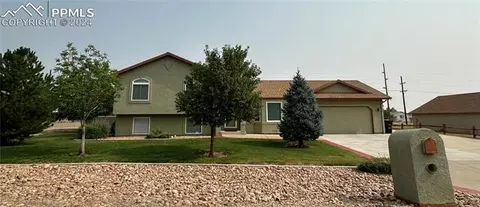 155 E Arvada Dr, Pueblo West, CO 81007