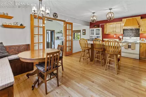 702 Valley Rd, Divide, CO 80814