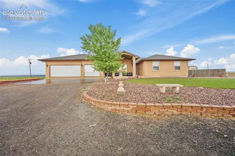 1277 N Sandstone Ln, Pueblo, CO 81007