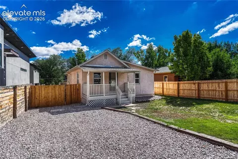 1027 Race St, Colorado Springs, CO 80904