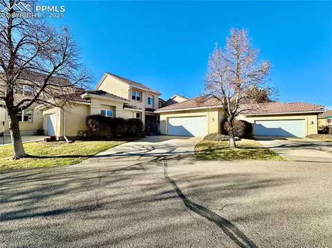 4402 Turnberry Crst, Pueblo, CO 81001