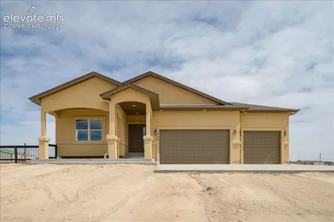366 N Desert Cove Dr, Pueblo West, CO 81007