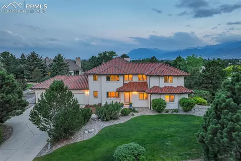 3905 Hill Cir, Colorado Springs, CO 80904