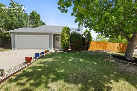 3955 Rosemere St, Colorado Springs, CO 80906