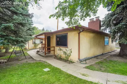 16-18 Mount Washington Dr, Colorado Springs, CO 80906