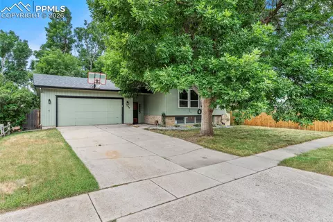 3707 Lander Ln, Colorado Springs, CO 80909