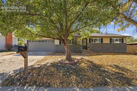 4773 Shadowglen Dr, Colorado Springs, CO 80918
