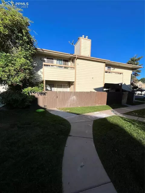 4337 Hawks Lookout Ln, Colorado Springs, CO 80916