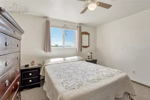 Bedroom - 74 Noxibee Ct, Jefferson, CO 80456 photo 1 of 6