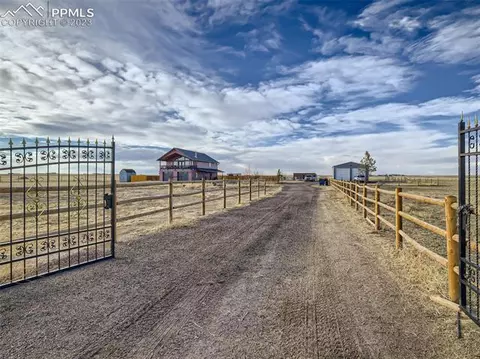 30310 Elway Pt, Yoder, CO 80864 photo 5