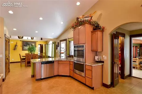 5830 Eggar Ct, Peyton, CO 80831 photo 11